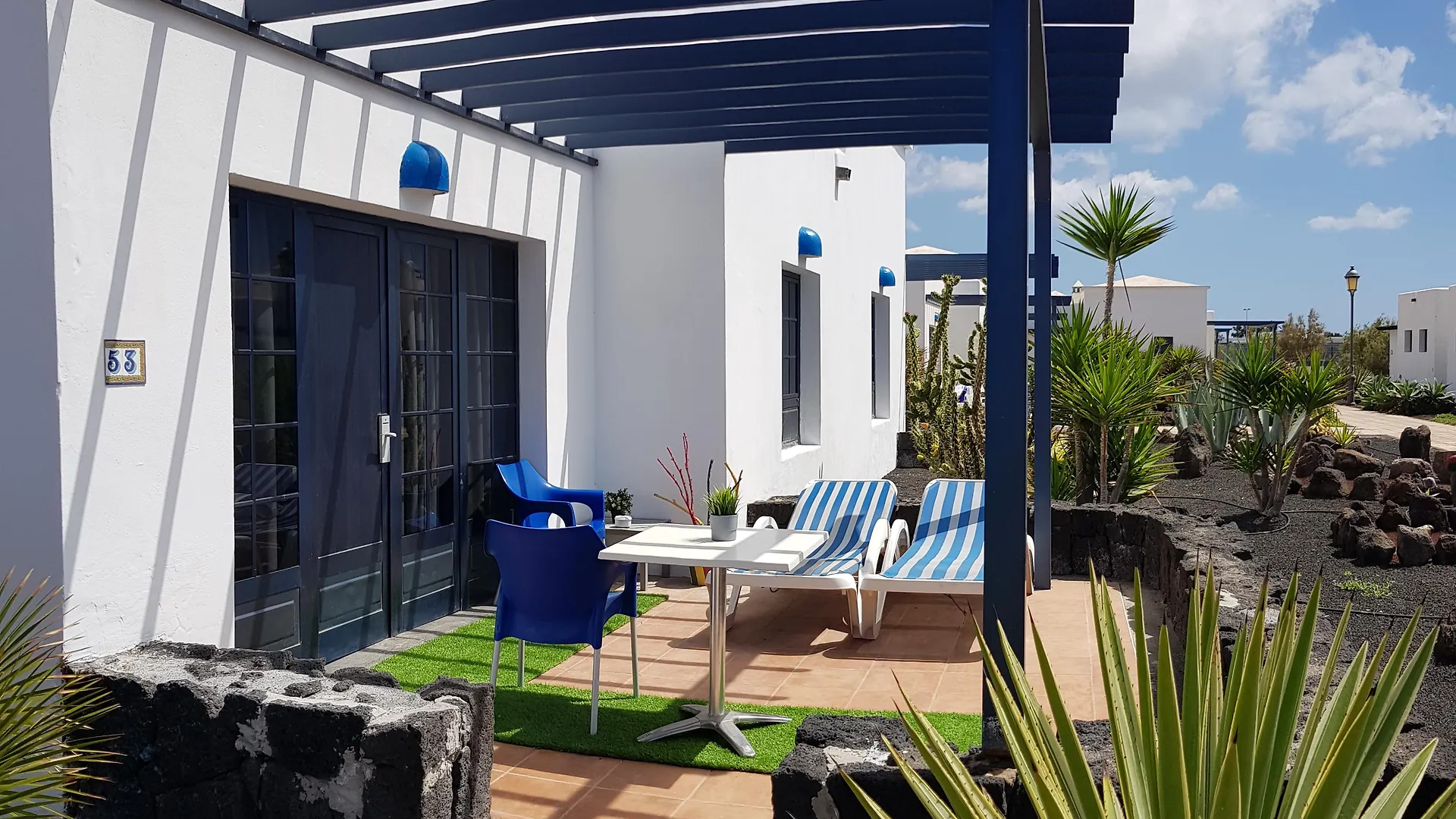 Vik Coral Beach Playa Blanca  3*, Playa Blanca (Lanzarote)